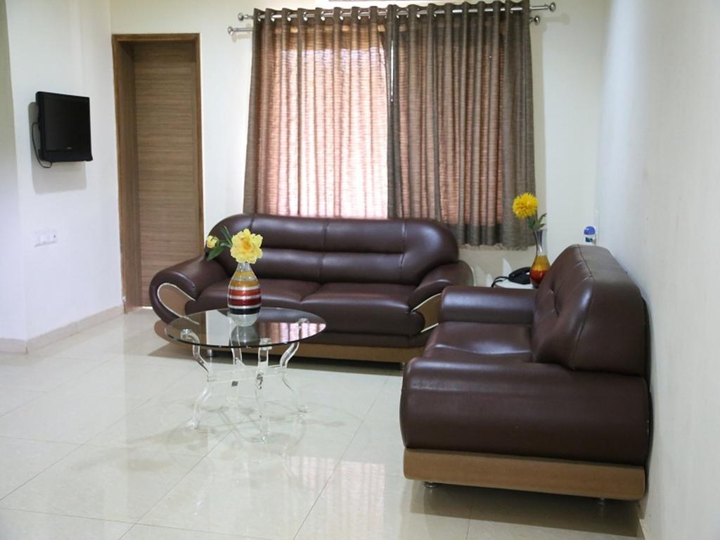 Leo Resorts Junagadh Exterior photo