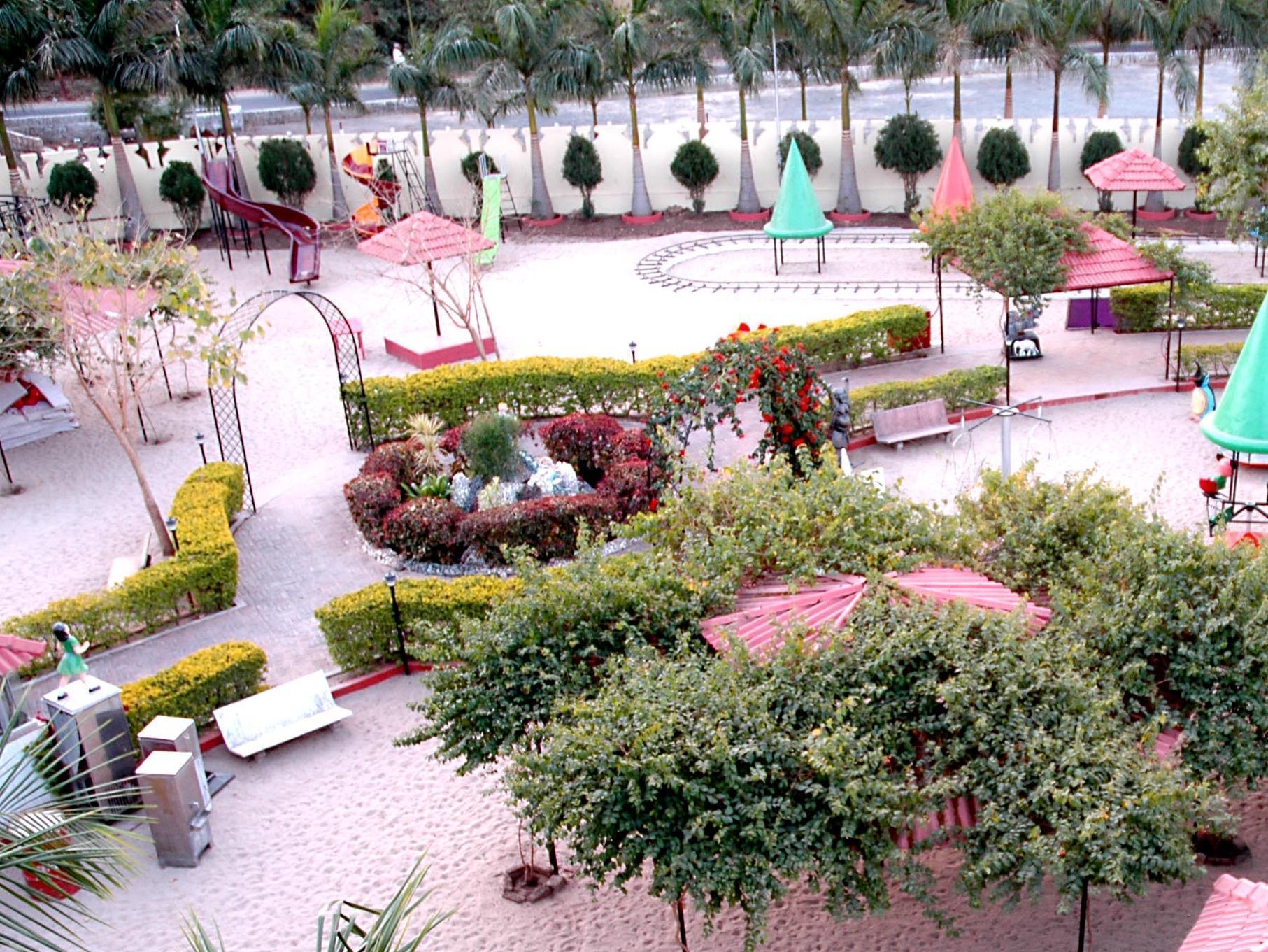 Leo Resorts Junagadh Exterior photo